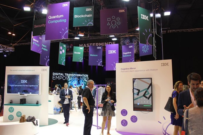 Stand IVM Cloud tecnología cognitiva digital enterprise show IA