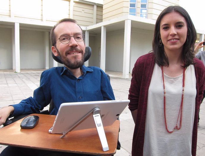Pablo Echenique e Irene Montero (Podemos), en un acto en Zaragoza