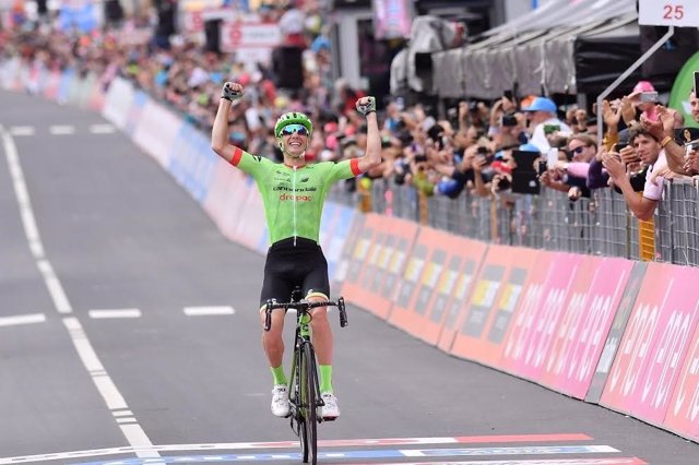 Pierre Rolland gana en el Giro