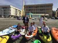 Junta, ayuntamientos y empresas de la Costa de Granada se alían para atraer turistas no solo en verano