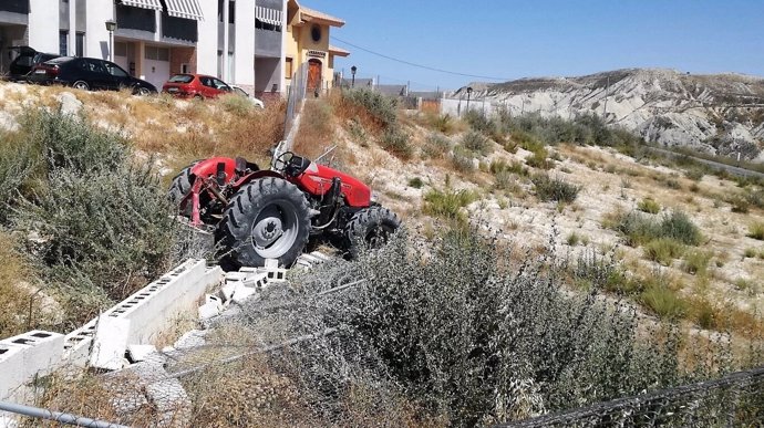 Imagen del tractor accidentado
