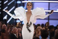 Celine Dion rinde tributo a las víctimas de Mánchester en su concierto en Las Vegas