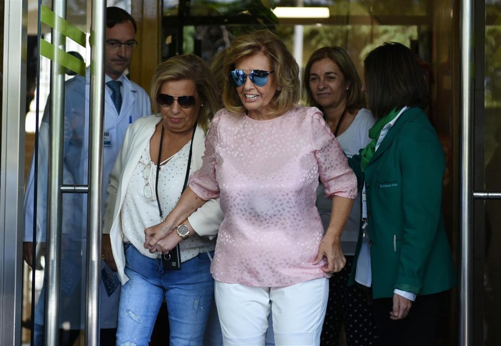 MARÍA TERESA CAMPOS SALE DEL HOSPITAL