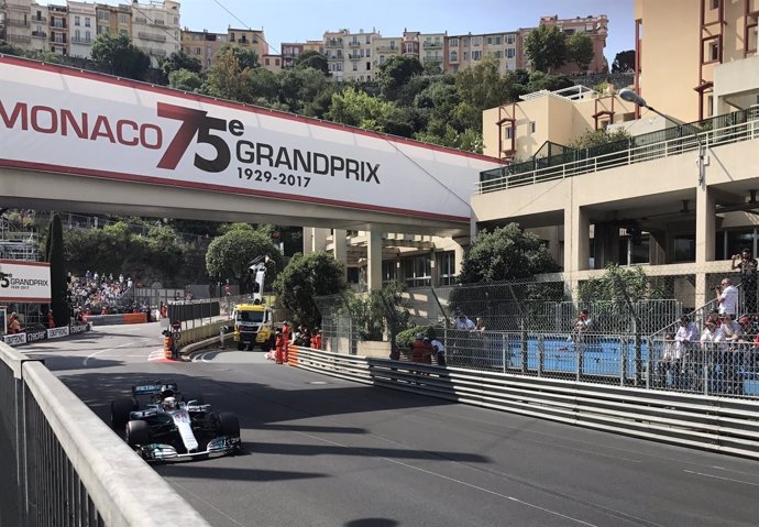 Lewis Hamilton rueda en Montecarlo
