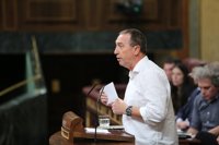 Compromís pide a Sánchez un "gesto" para que Podemos aplace su moción de censura y negociar otra con más apoyos