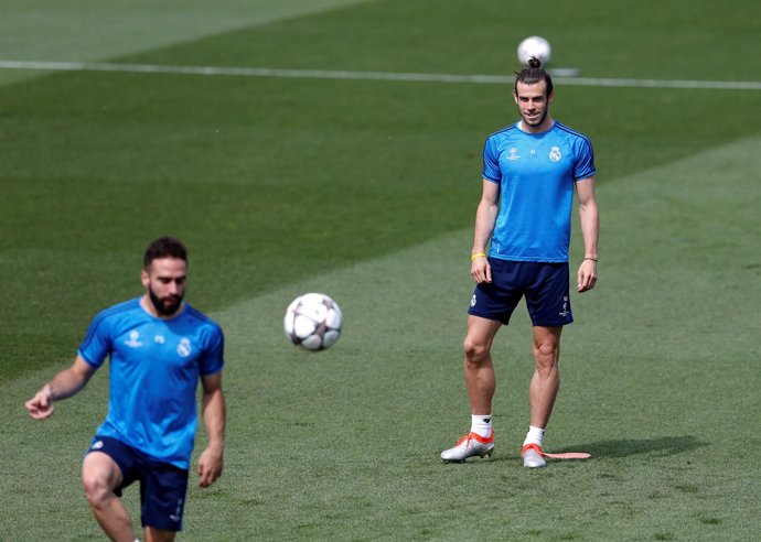 Gareth Bale y Dani Carvajal en un entrenamiento del Real Madrid