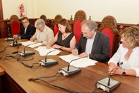 Govern y Ayuntamiento firman el convenio para construir un nuevo CEIP en Alcúdia