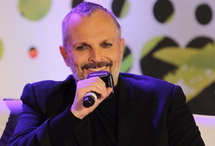 MIAMI , FL APRIL 26, 2017 : Miguel Bose speaks during a Superstar Q&A at the 201