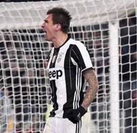 Mandzukic renueva con la Juve hasta 2020