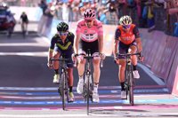 Dumoulin: "Estaría feliz si Quintana y Nibali perdiesen el podio"