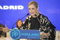 Cifuentes: "Tenemos que lidiar con la corrupción que ha ocurrido en nuestra casa pero hay afrontarlo a base de trabajo"