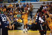 Gran Canaria echa el cerrojo ante Baskonia