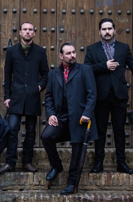 La banda 'Van Moustache Trío'. 