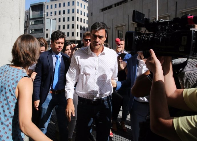 Pedro Sánchez vuelve al Congreso por primera vez desde que renunció al escaño