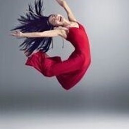 Una bailarina, en la pieza 'Diversion of angels'