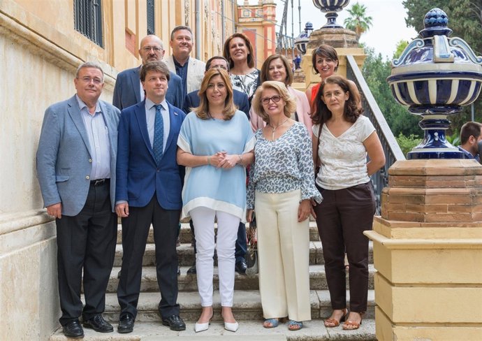 Susana Díaz presenta al sector la nueva Ley del Voluntariado