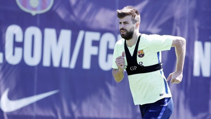 Gerard Piqué Barcelona entrenamiento