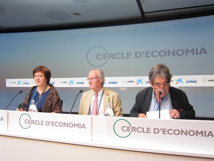  La Viceministra De Polònia J.Wronecka, J.Piqué (Cercle) I L'Analista T.Burns