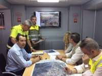 Casi un centenar de operativos participan en un simulacro de incendio forestal en Nerja