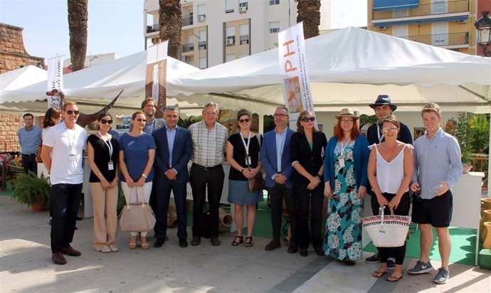 Segunda jornada del V Encuentro Internacional de Cerámica Decorativa.