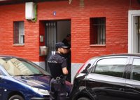 La Policía apunta a un suicidio en el caso de la mujer hallada muerta en una vivienda de Sevilla