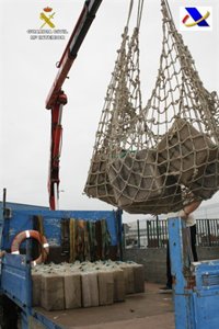 Interceptada una embarcación en el Guadalquivir con más de dos toneladas y media de hachís