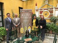 Hoteles de Sevilla obsequian este fin de semana a sus clientes con aceite de oliva de la provincia