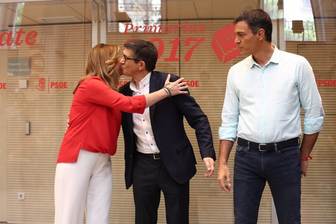 Pedro Sánchez, Susana Díaz y Patxi López antes del incio del debate del PSOE