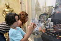 Abre en Tomares la exposición de La Guerra de las Galaxias tras cosechar 9.000 visitas en 2016