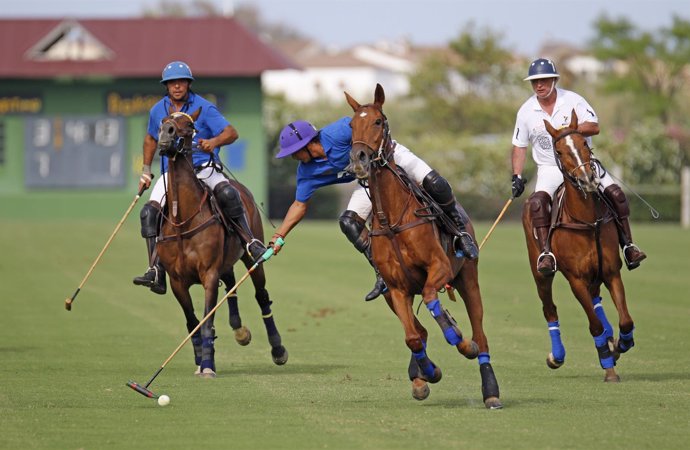 Fwd: Np + Foto Santa María Polo Club (Vi Torneo La Quinta)