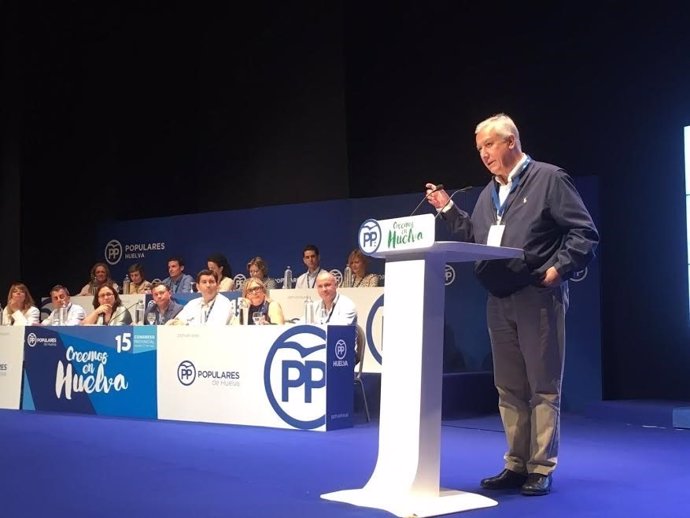 Javier Arenas en el Congreso del PP en Islantilla.