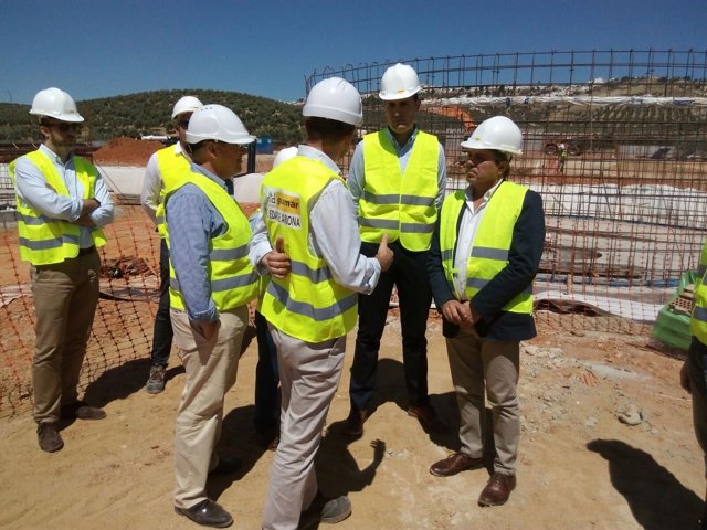 Visita de Juan Eugenio Ortega a obras de la EDAR de Arjona (Jaén)