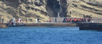 Rescatada una patera con 35 personas a punto de hundirse cerca de la isla de Alborán