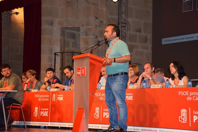 Miguel Ángel Morales, en el congresillo en Cáceres