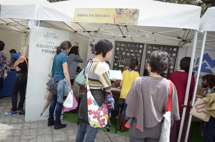 Uno de los puestos de la Feria del libro de Las Palmas de Gran Canaria