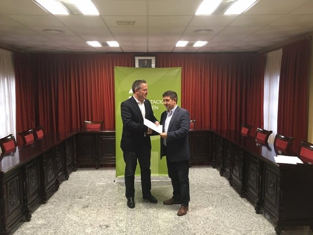 Entrega de ayudas de la Diputación de Jaén a Guarromán