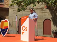 Rivera pide elecciones en Catalunya para dar "una patada democrática" al independentismo