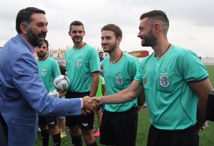 Visita del consejero de Turismo y Deportes a Benacazón (Sevilla)