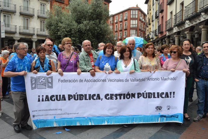 Valladolid. Manifestación por la remunicipalización del agua