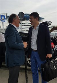 El alcalde de Algeciras (Cádiz) aborda con el ministro Catalá "demandas" judiciales de la ciudad