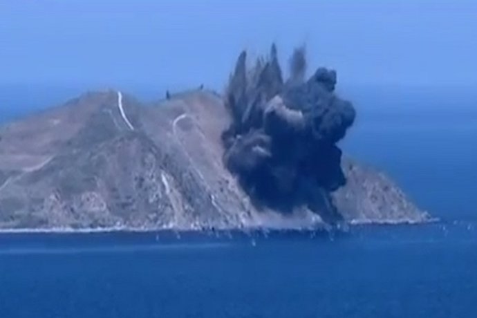 Corea del Norte lanza un misil balístico en aguas de Japón