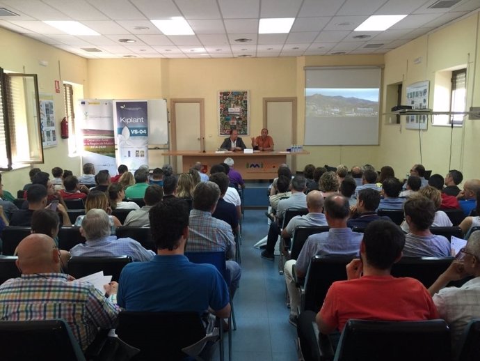 Asistentes a la Jornada técnica sobre agricultura ecológica celebrada en Imida