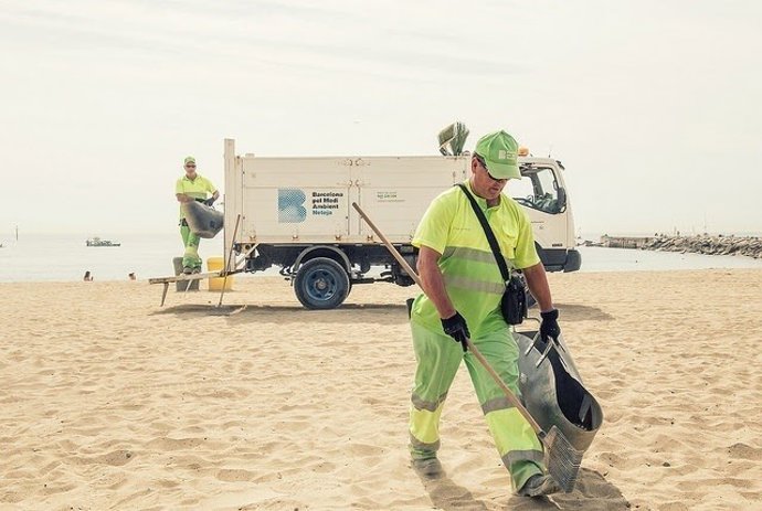 Serveis municipals a les platges de Barcelona