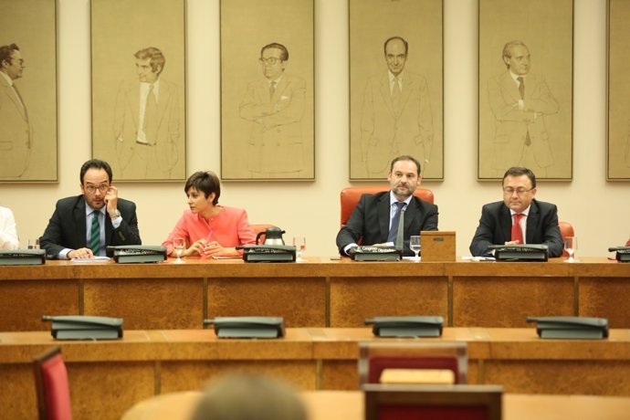 José Luis Ábalos en la reunión del Grupo Parlamentario Socialista