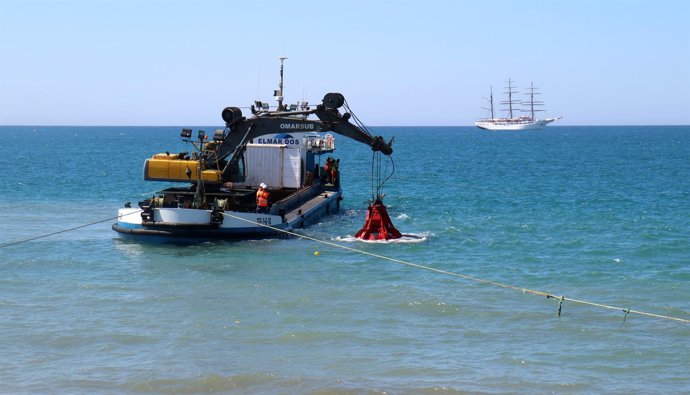 El Ayuntamiento De Málaga Informa: El Ayuntamiento Repara El Emisario Submarino 