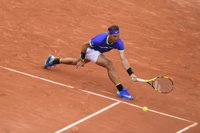 Nadal supera un cómodo debut ante Paire y se cita con Haase