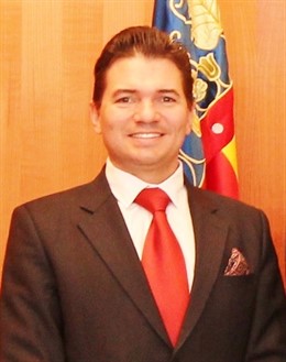 El excónsul absuelto, Gustavo Schiavo