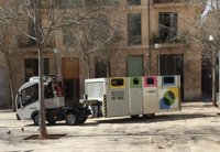 El Ayuntamiento pone en marcha el nuevo servicio de recogida selectiva móvil en Calatrava, Sindicato y Montesión 