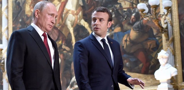 Emmanuel Macron y Vladimir Putin 