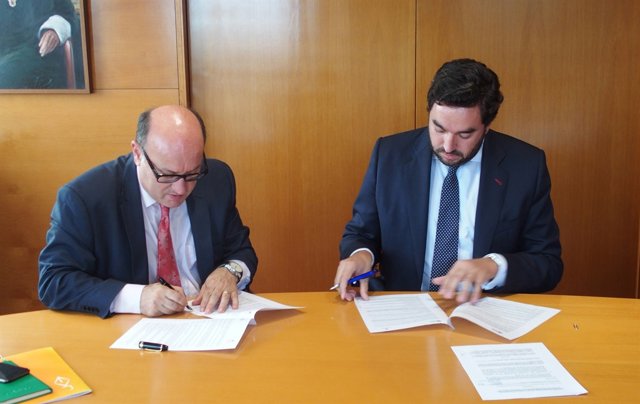 Convenio UIC Barcelona y la Fundación Legálitas 